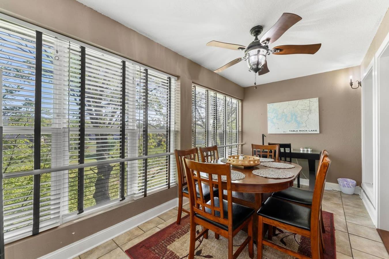Penthouse Thousand Hills Golf Front Condo With Pool Close To 76 And Sleeps 8 Branson Exterior foto